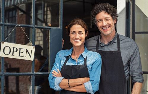 pareja de emprendedores en manzanillo colima